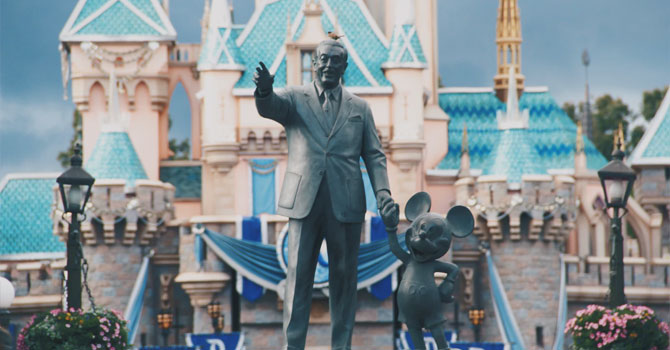 Walt Disney Statue